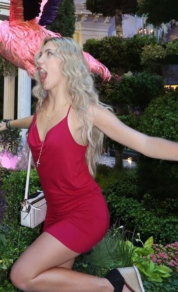 Leaked Caroline ambrose private photo viral onlyfans
