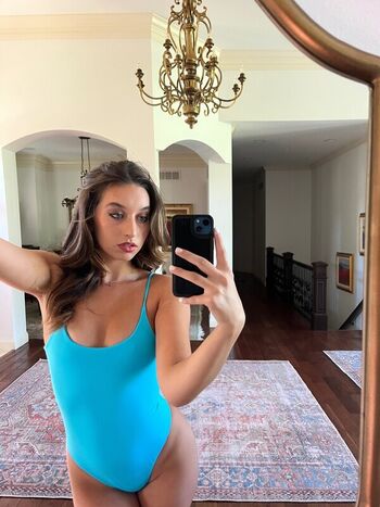 Leaked Carolinefbyron page private photo viral onlyfans