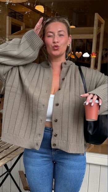 Leaked Carys whittaker private photo viral onlyfans