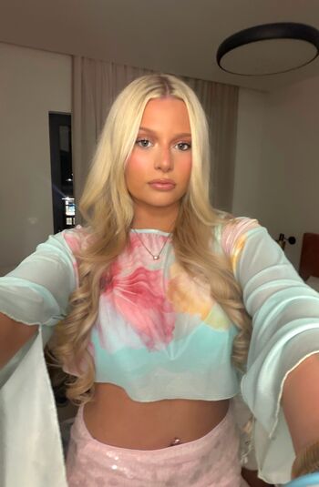 Leaked Casey archibald private photo viral onlyfans