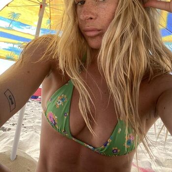 Leaked Casey nixon page private photo viral onlyfans
