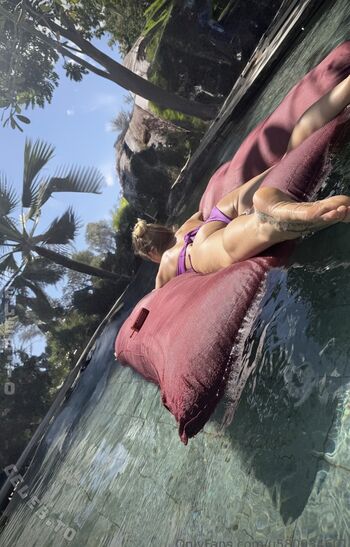 Leaked Cassie is back private photo viral onlyfans