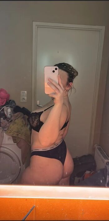 Leaked Cassiiie private photo viral onlyfans