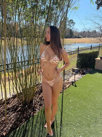 Cayla Bri
