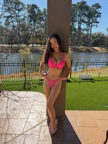 Cayla Bri