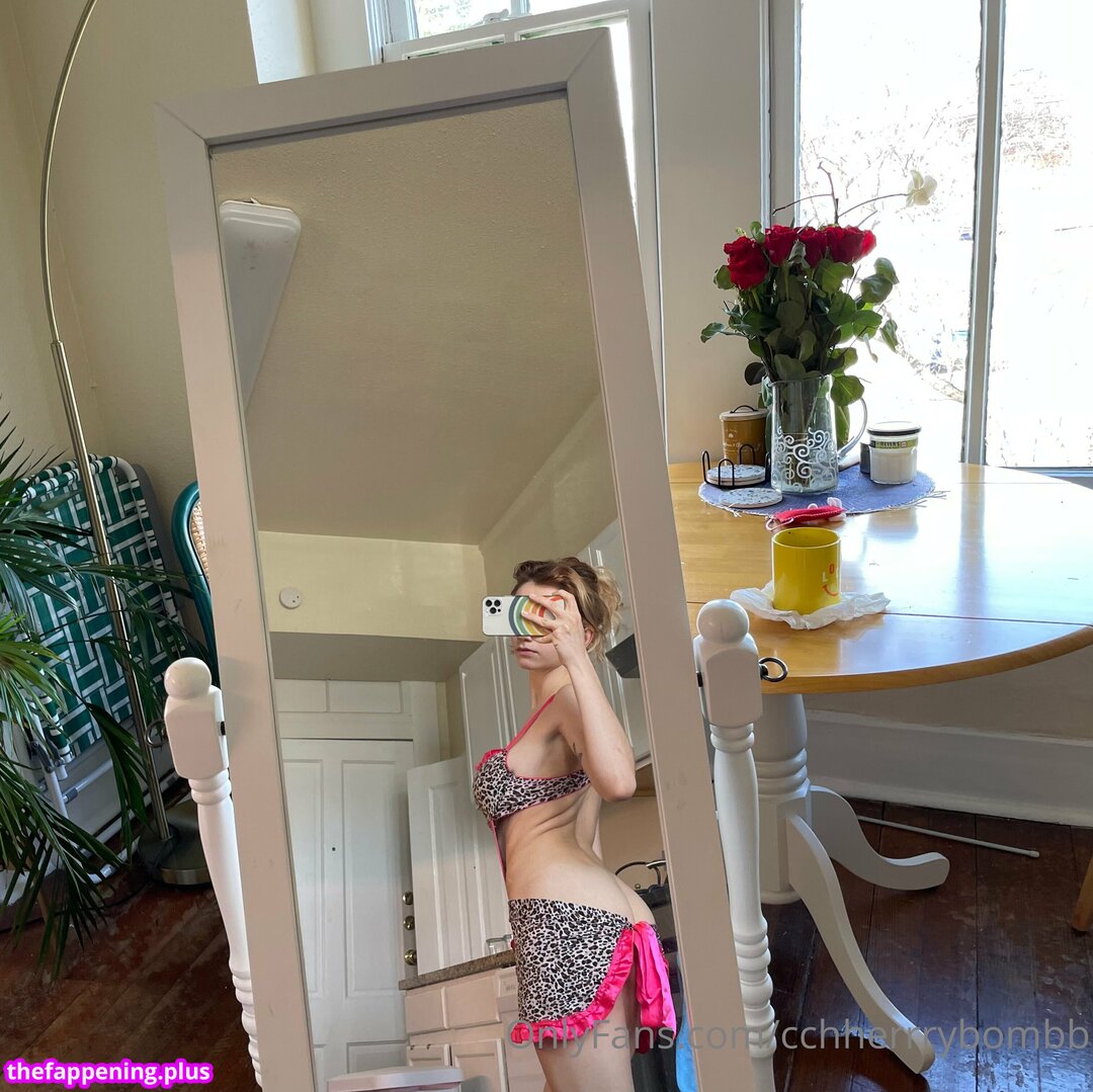 cchherrrybombb / chxrrybomb / https: ヌードOnlyFans写真 #5