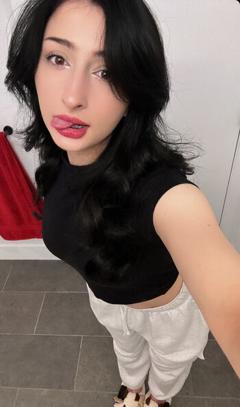 CeCe (cplaya02)