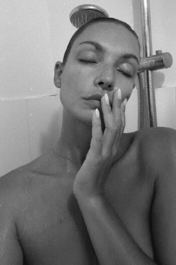 Leaked Cecile fourrier private photo viral onlyfans