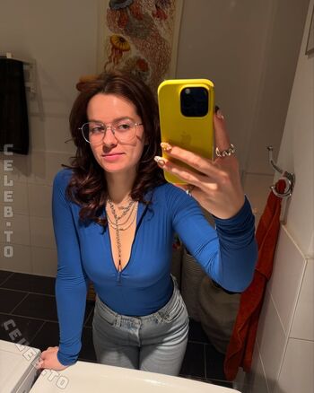 Leaked Cecilia dcker private photo viral onlyfans