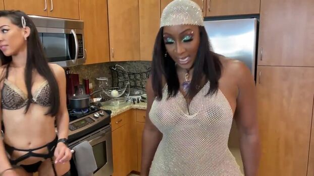 Leaked Chanyamiddleton private photo viral onlyfans