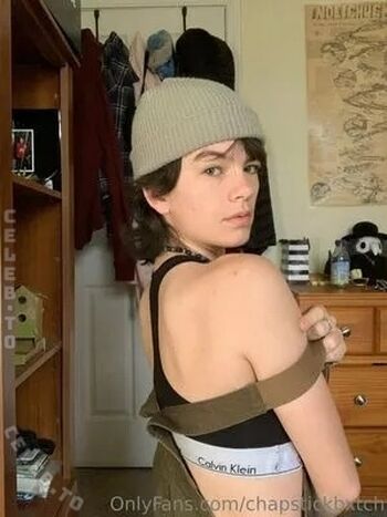 Leaked Chapstickbxtch page private photo viral onlyfans