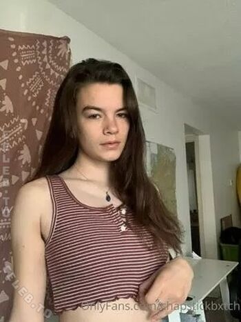 Leaked Chapstickbxtch page private photo viral onlyfans