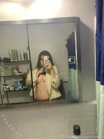 Leaked Chapstickbxtch page private photo viral onlyfans