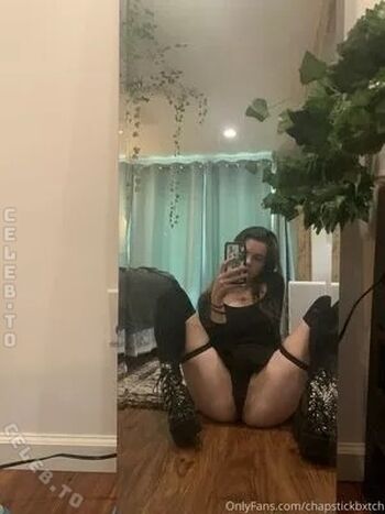 Leaked Chapstickbxtch page private photo viral onlyfans