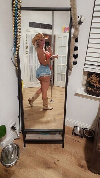Leaked Charlee elizabeth kennedy private photo viral onlyfans