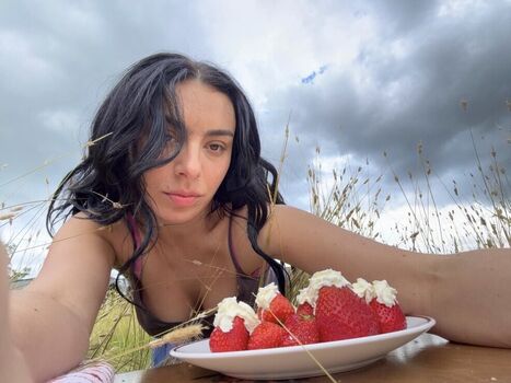 Charli XCX