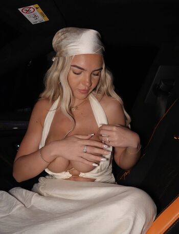 Leaked Charlllroseeee private photo viral onlyfans