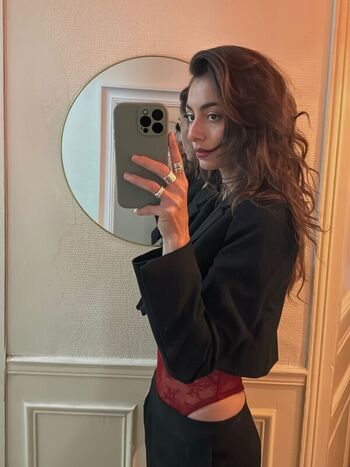 Leaked Charlotte berry private photo viral onlyfans