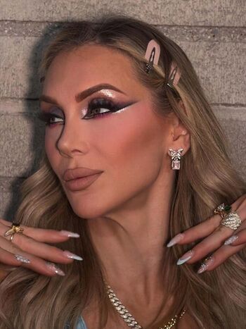 Leaked Charlotte flair private photo viral onlyfans