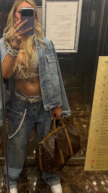 Leaked Charlotte flair private photo viral onlyfans