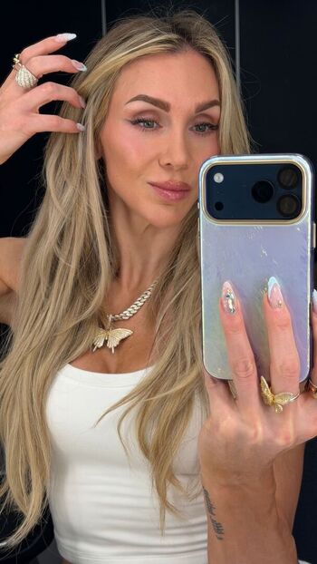 Leaked Charlotte flair private photo viral onlyfans