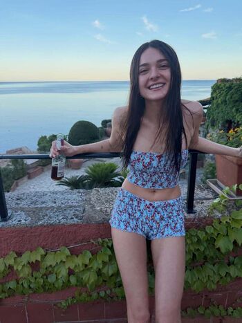 Leaked Charlotte lawrence private photo viral onlyfans