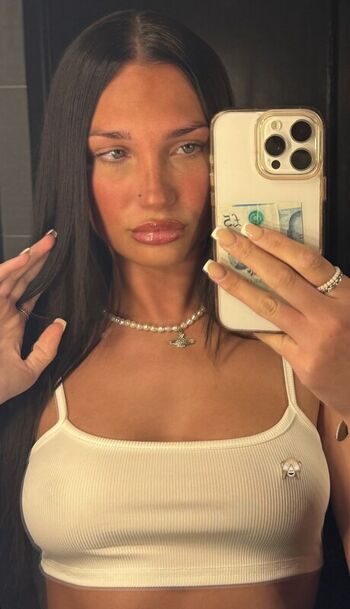 Leaked Chelsbxx private photo viral onlyfans