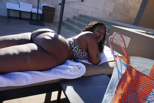 Cherokee D'Ass / cherokeedass