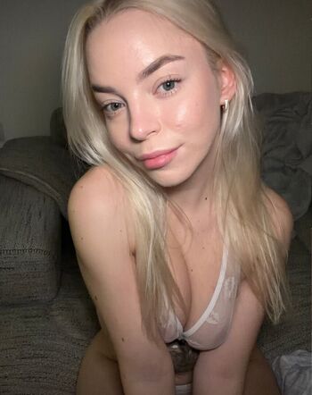 Leaked Cherryaura private photo viral onlyfans