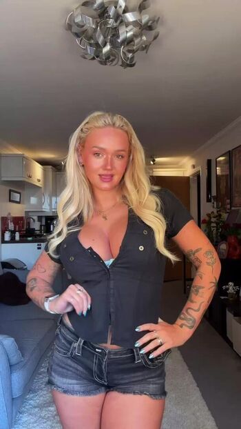 Leaked Cherryswatermelons private photo viral onlyfans