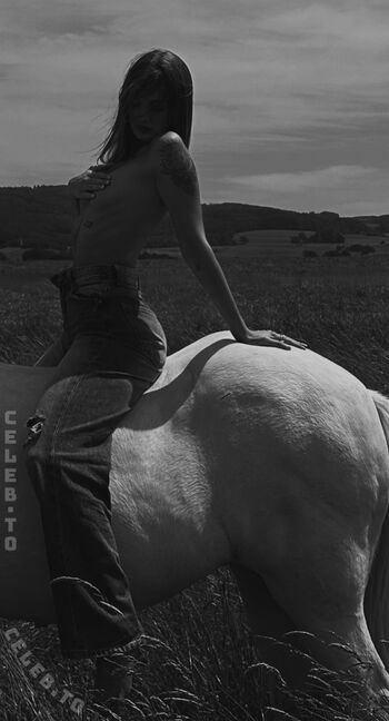 Leaked Cheyenne heise private photo viral onlyfans