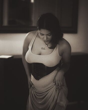 Leaked Chirasree sarkar page private photo viral onlyfans