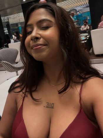 Leaked Chirasree sarkar page private photo viral onlyfans