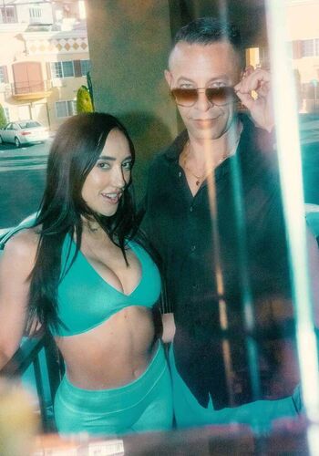 Leaked Chloe amour page private photo viral onlyfans