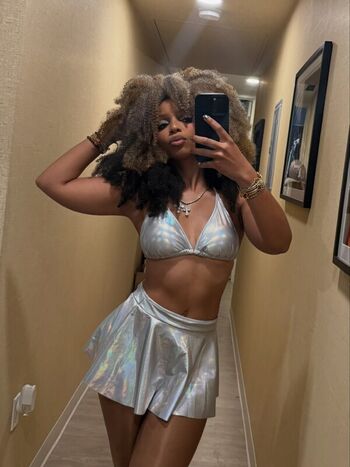 Leaked Chloe bailey private photo viral onlyfans