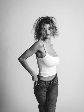 Leaked Chloe east private photo viral onlyfans