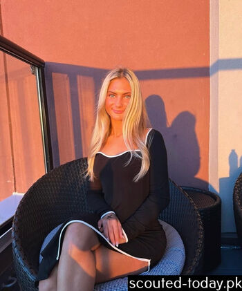 Chloe Fit Xoxo