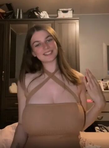 Chloe Thomas