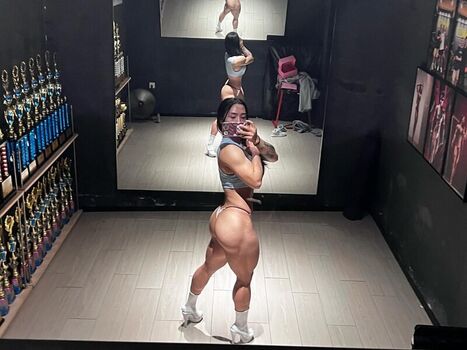 Chloe Yang