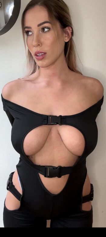 Leaked Chloebella xo private photo viral onlyfans