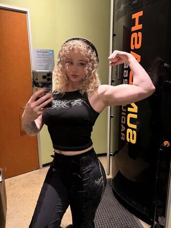 Leaked Chloethehokage private photo viral onlyfans
