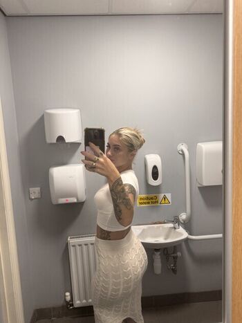 Leaked Chloewxlker private photo viral onlyfans