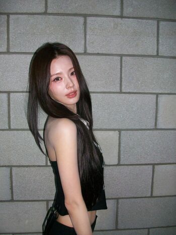 Cho Mi-yeon (Miyeon) - i-dle [(G)I-dle]