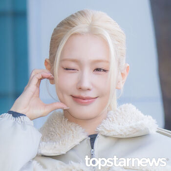 Cho Mi-yeon (Miyeon) - i-dle [(G)I-dle]