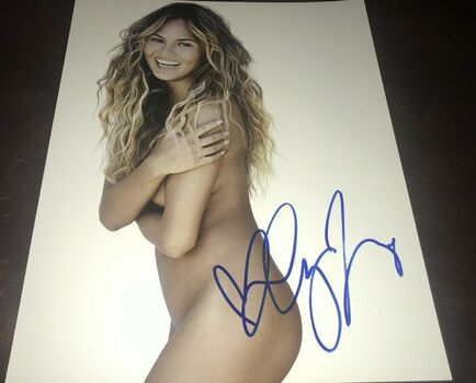 Leaked Chrissyteigen private photo viral onlyfans