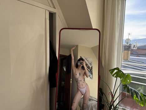 Leaked Christina khalil  page private photo viral onlyfans