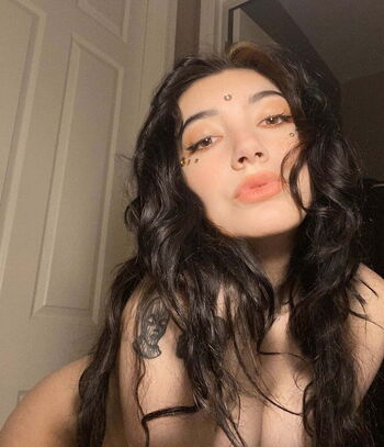 Leaked Christinuhm page private photo viral onlyfans