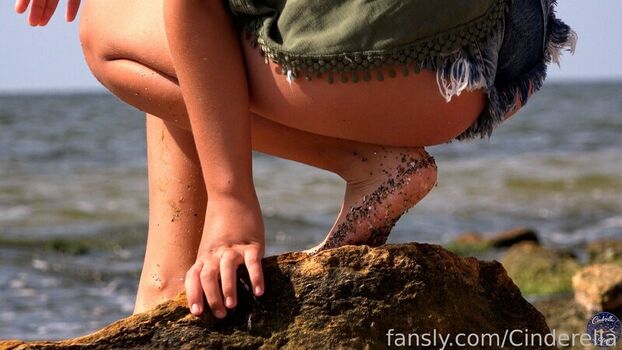 Leaked Cinderella girl  page private photo viral onlyfans