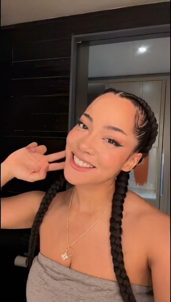 Leaked Cinnabrit  page private photo viral onlyfans