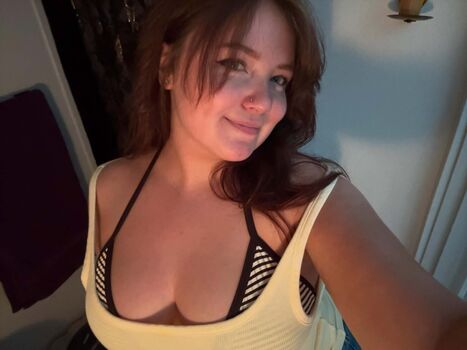 Leaked Cinnabuntoast private photo viral onlyfans